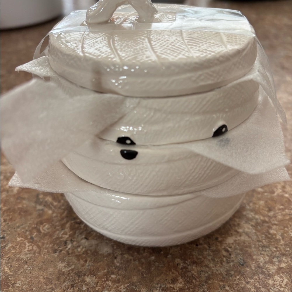 10 Strawberry St White Ceramic Mummy jar shaped set of MC
